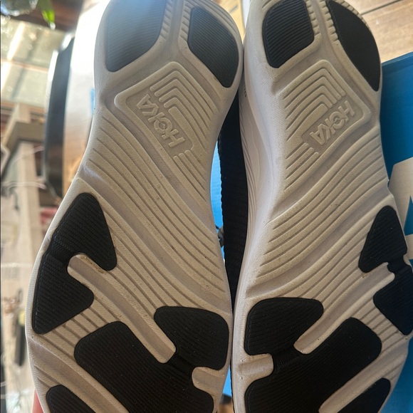Hoka Men's Solimar Black and White Athletic Shoes, 12d ,replacement box - Picture 7 of 11